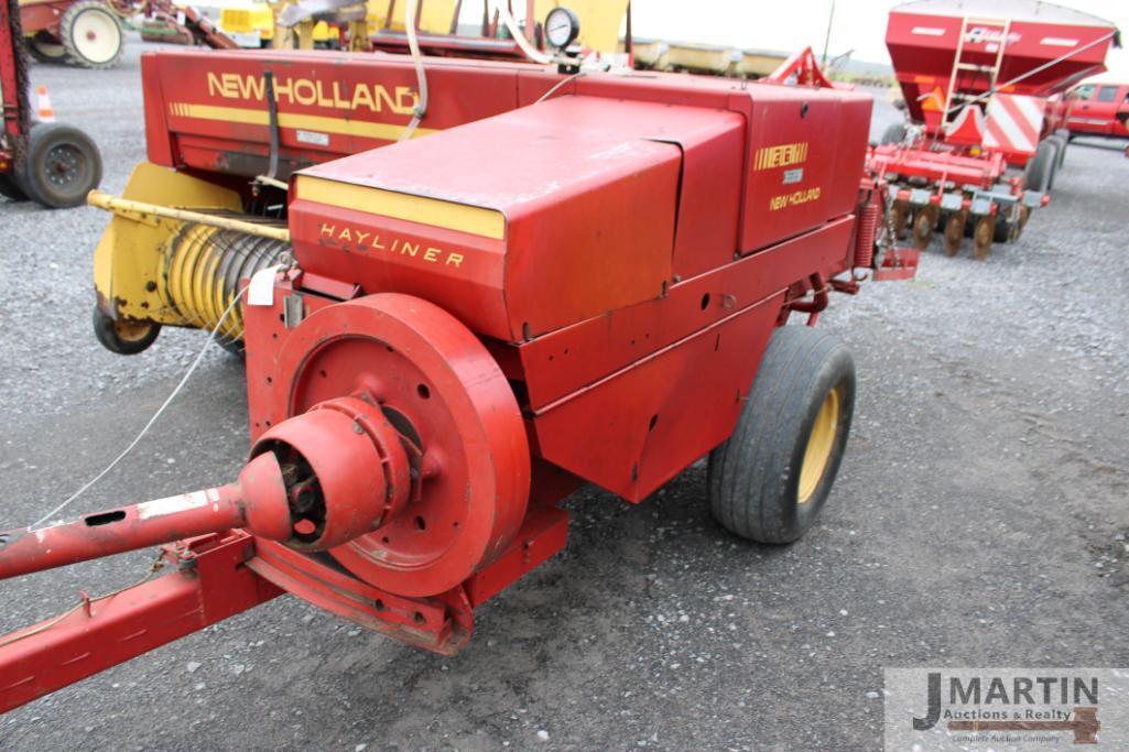 NH 316 small square baler