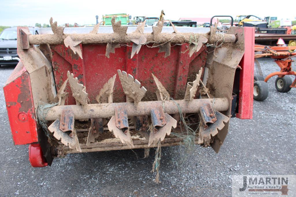 H&S 430 manure spreader