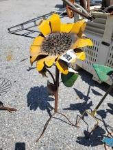 Medium Metal Sunflower Yard Art