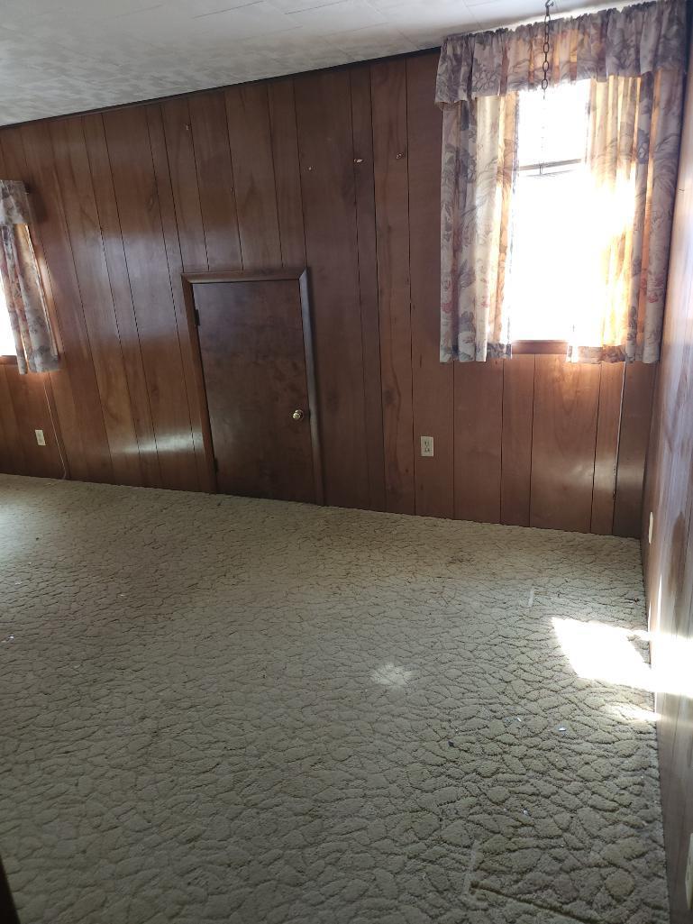Quincy IL Real Estate Auction Located at 1619 Locust Quincy, IL 62301