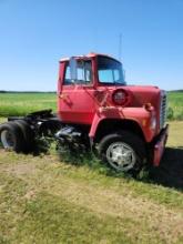 1984 Ford 8000 Single Axel Road Tractor