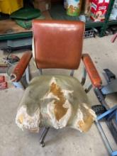 rolling shop chair