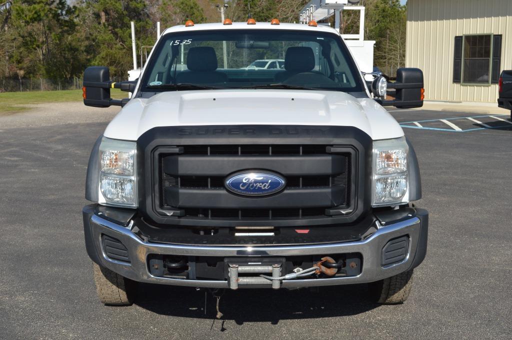 2011 Ford F-550 Single Cab 4WD Service Body