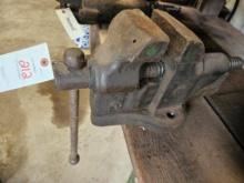 4.5" bench vise