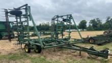 JD 1000 26' field cultivator