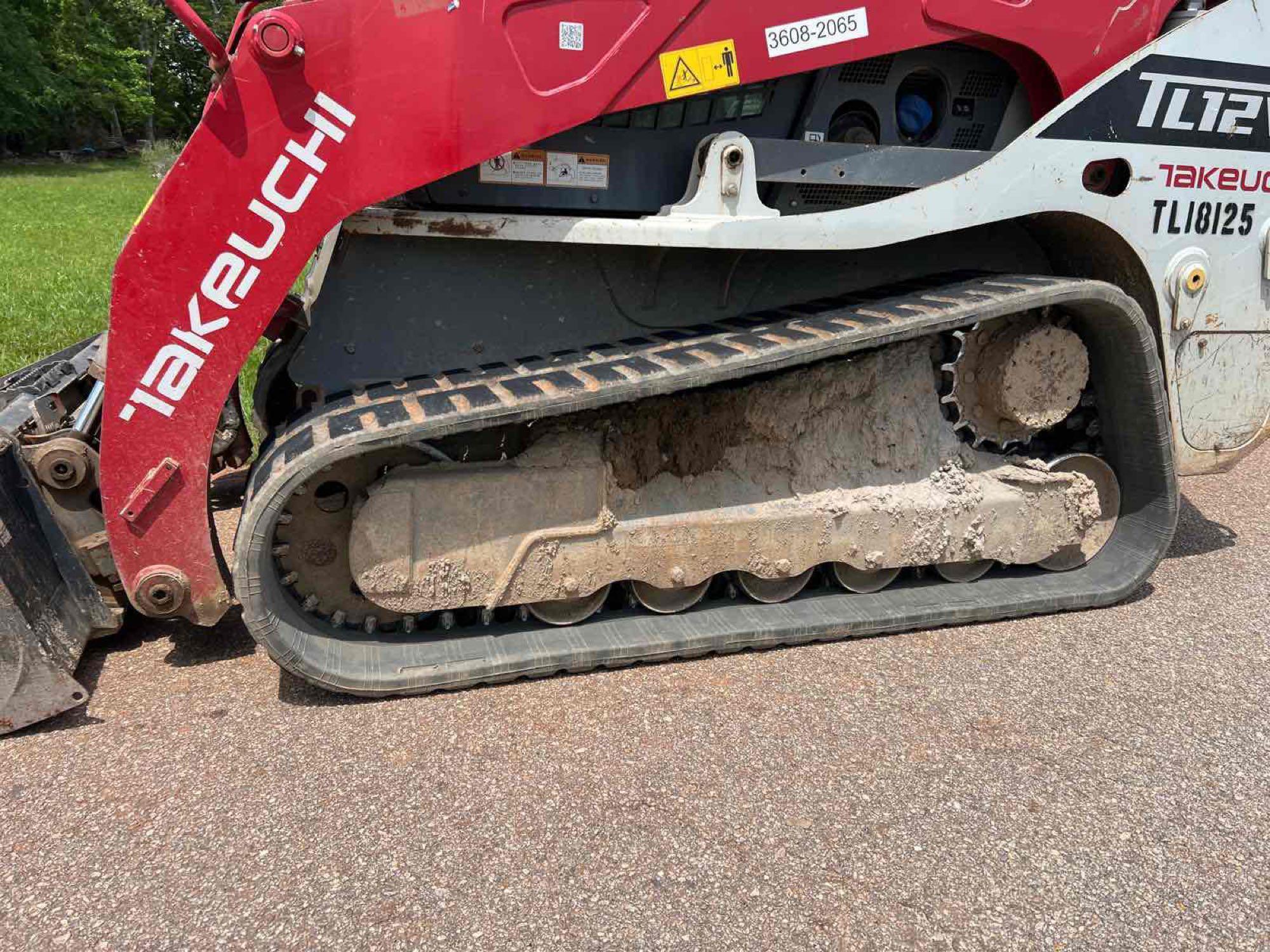 Takeuchi TL12 Skidsteer