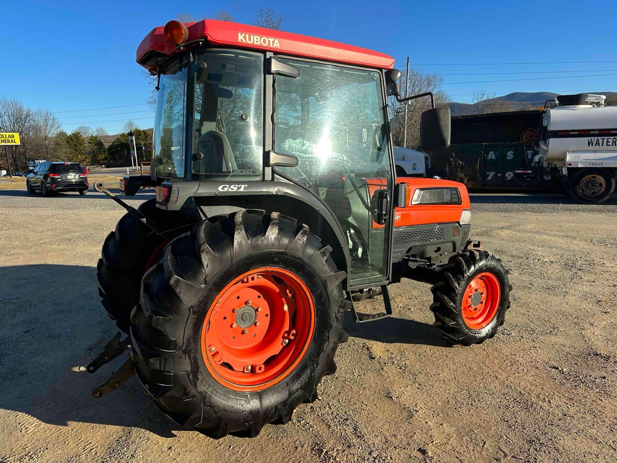 Kubota L4630 4x4 Enclosed Cab Tractor