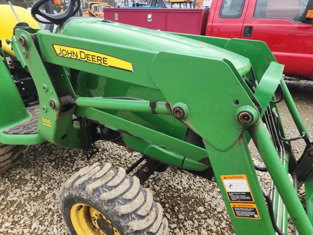 John Deere 3038e 4x4 Tractor