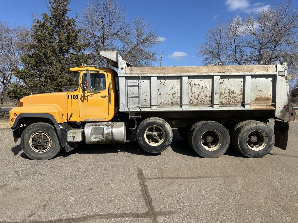 1996 Mack Tri Axle Dump Truck