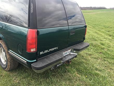 1997 GMC Suburban 1500 SLT, Good Firestone Tires, Reece Hitch, 203,877 Miles, Solid Body