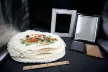 Picture Frames & Placemats