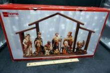 Jcpenney Twelve Piece Nativity Set W/ Wood Creche