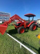 Kubota M6040 4 WD Diesel Tractor with kubota LA1153 front loader attachment with quick connect bucke