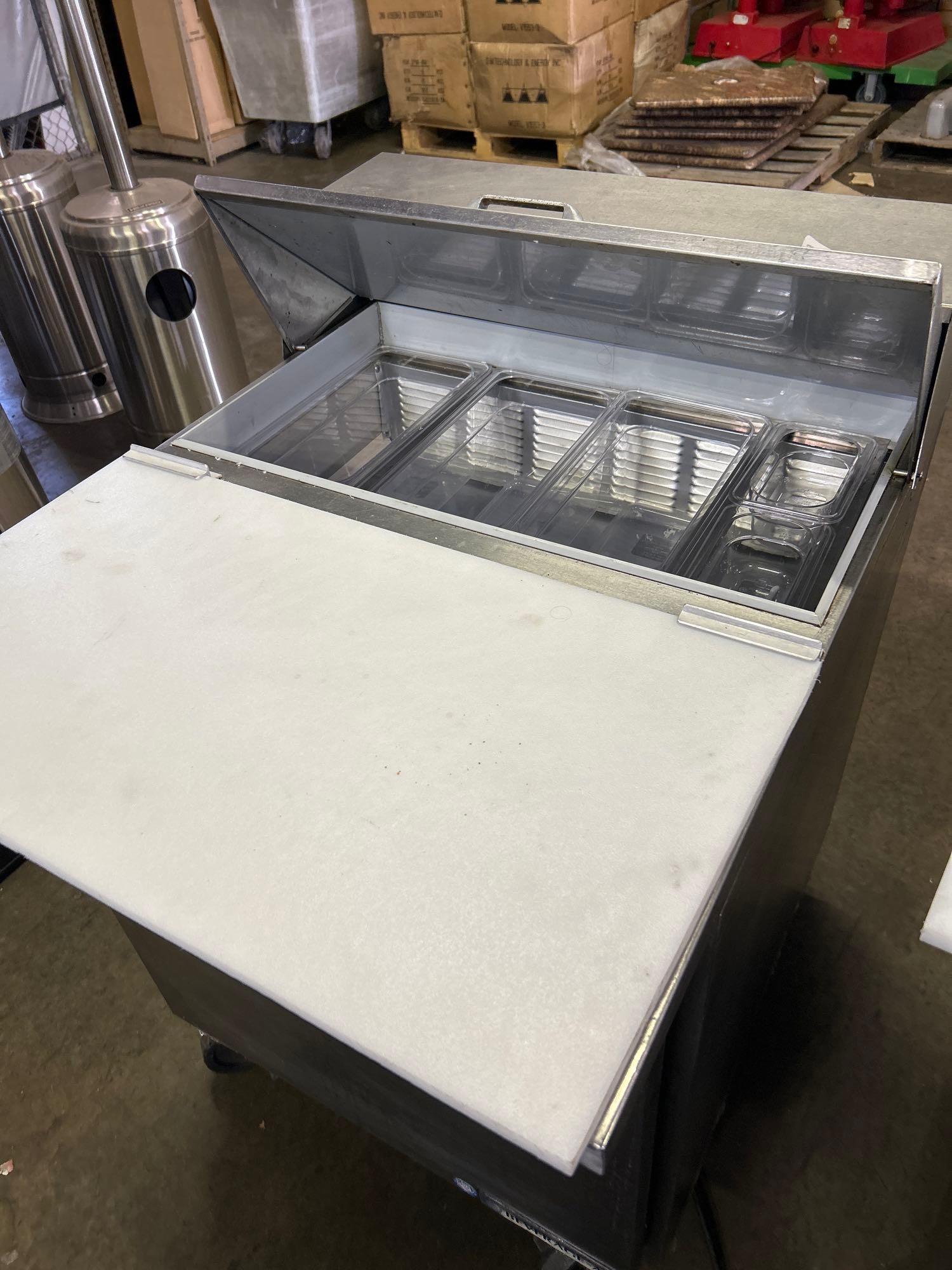 Beverage Air 27 in. Sandwich Table