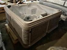 6 FT x 6 FT STRONG HOT TUB