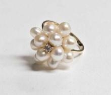 Vintage 14k Gold Pearl and Diamond Ring