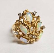 Vintage 14k Gold Opal and Diamond Ring