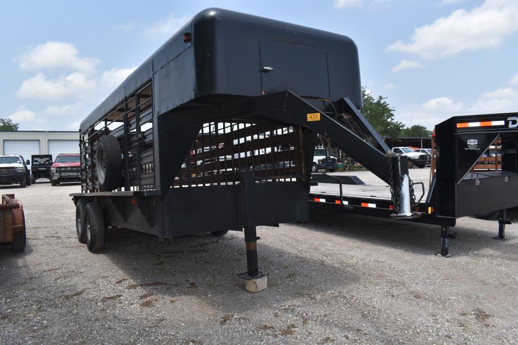 6' X 16' GOOSENECK CATTLE TRAILER (PLATE # DNGM08) (REGISTRATION PAPER ON HAND AND WILL BE MAILED CE