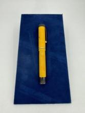 Parker Duofold Jr. Lucky Curve Yellow Fountain Pen