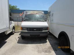 2007 Ford E-350 Cab & Chassis Cutaway Utility Truck