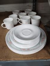 SET OF CORNING CORELLE PLATES AND SAUCERS