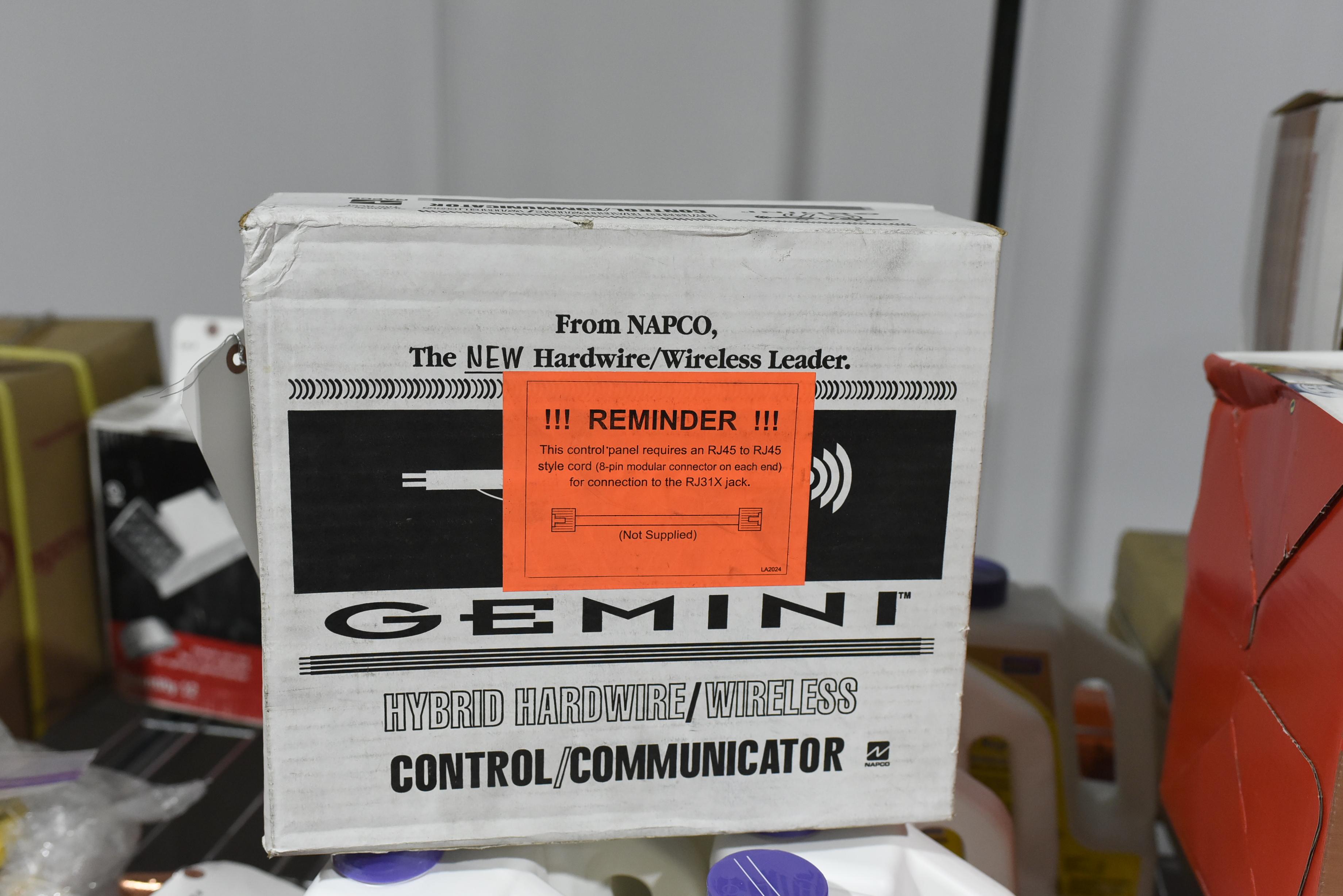 Gemini Hybrid Hardware/Wireless Control/Communicator GEM-P801 64942