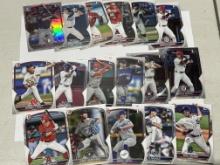 Lof of 17 Bowman - Mostly all rookies, 1 Chrome Refractor, 3 Chrome