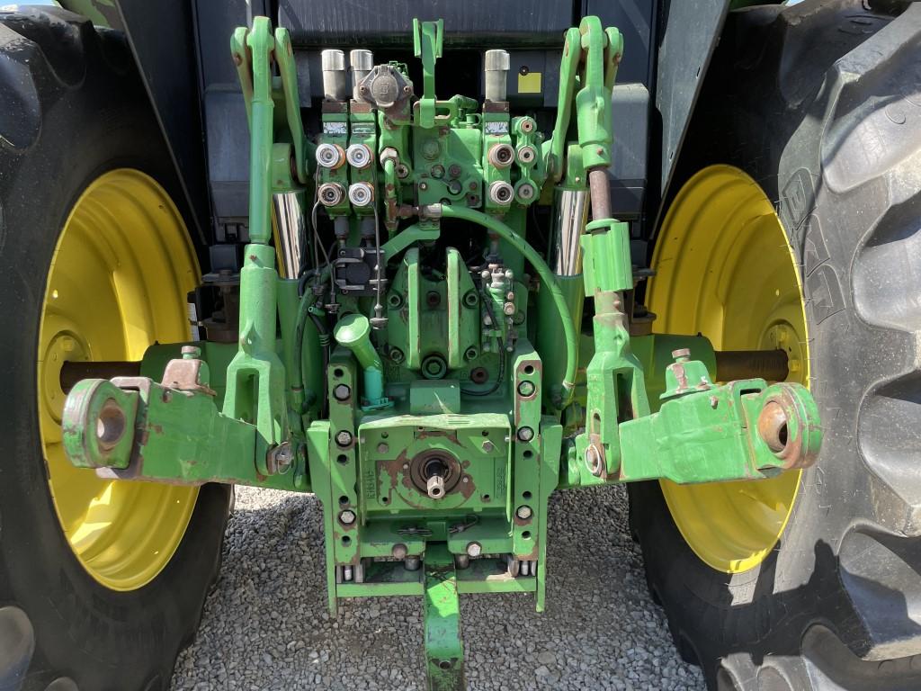 John Deere 5125M Tractor