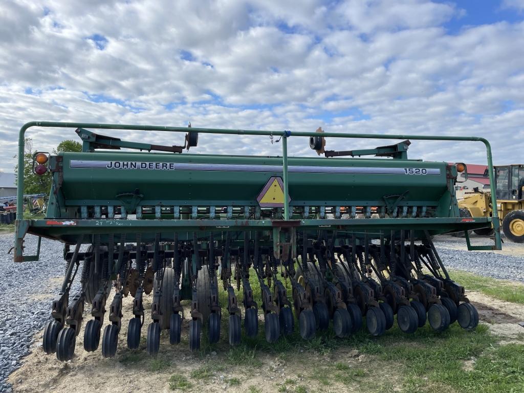 John Deere 1520 Grain Drill