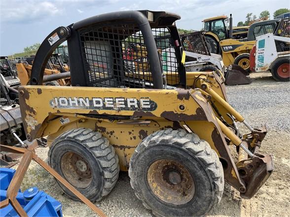 John Deere 240 Skid Loader