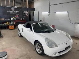 2002 TOYOTA MR2