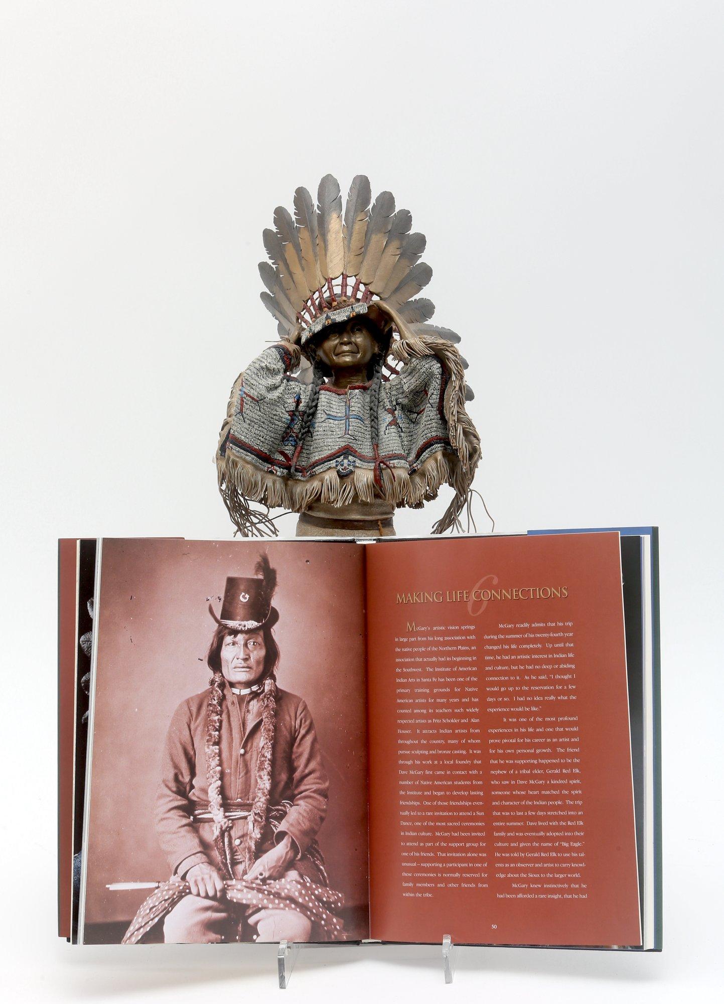 Dave McGary American Indian Sculpture W/book American Realism In Bronze In Her Fathers Footsteps
