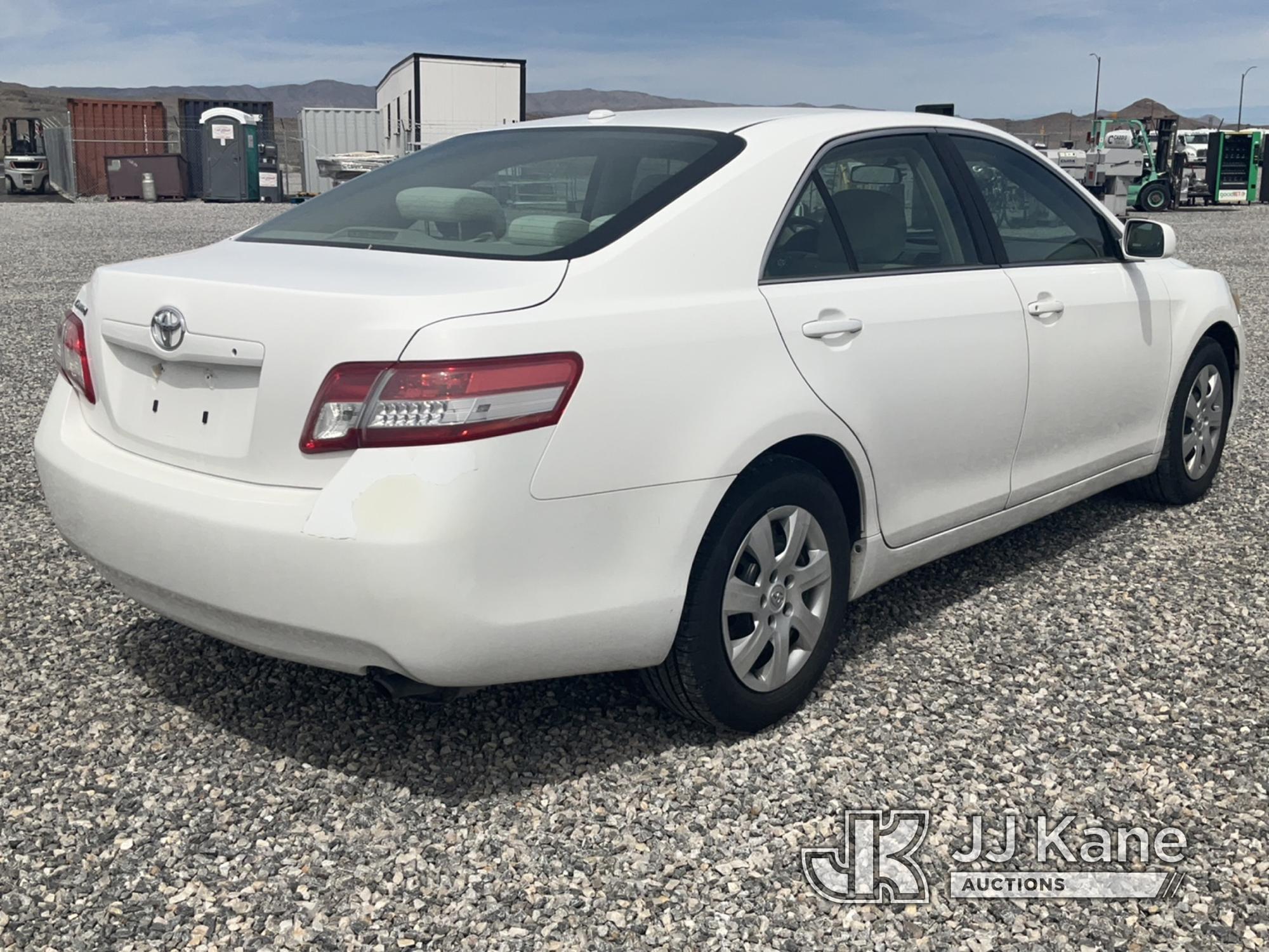 (Las Vegas, NV) 2011 Toyota Camry Runs & Moves