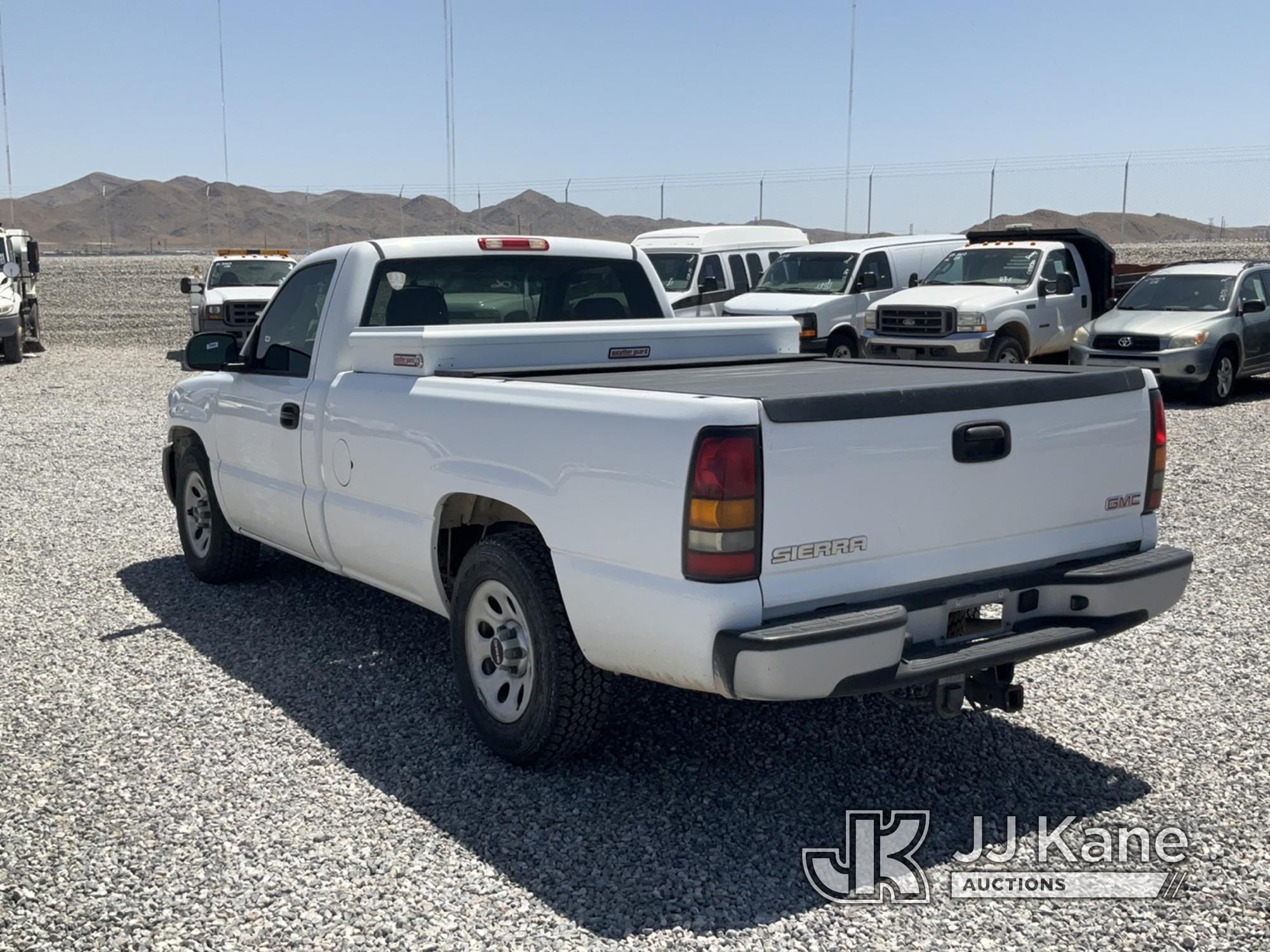 (Las Vegas, NV) 2006 GMC 1500 Body Damage, No Console Runs & Moves