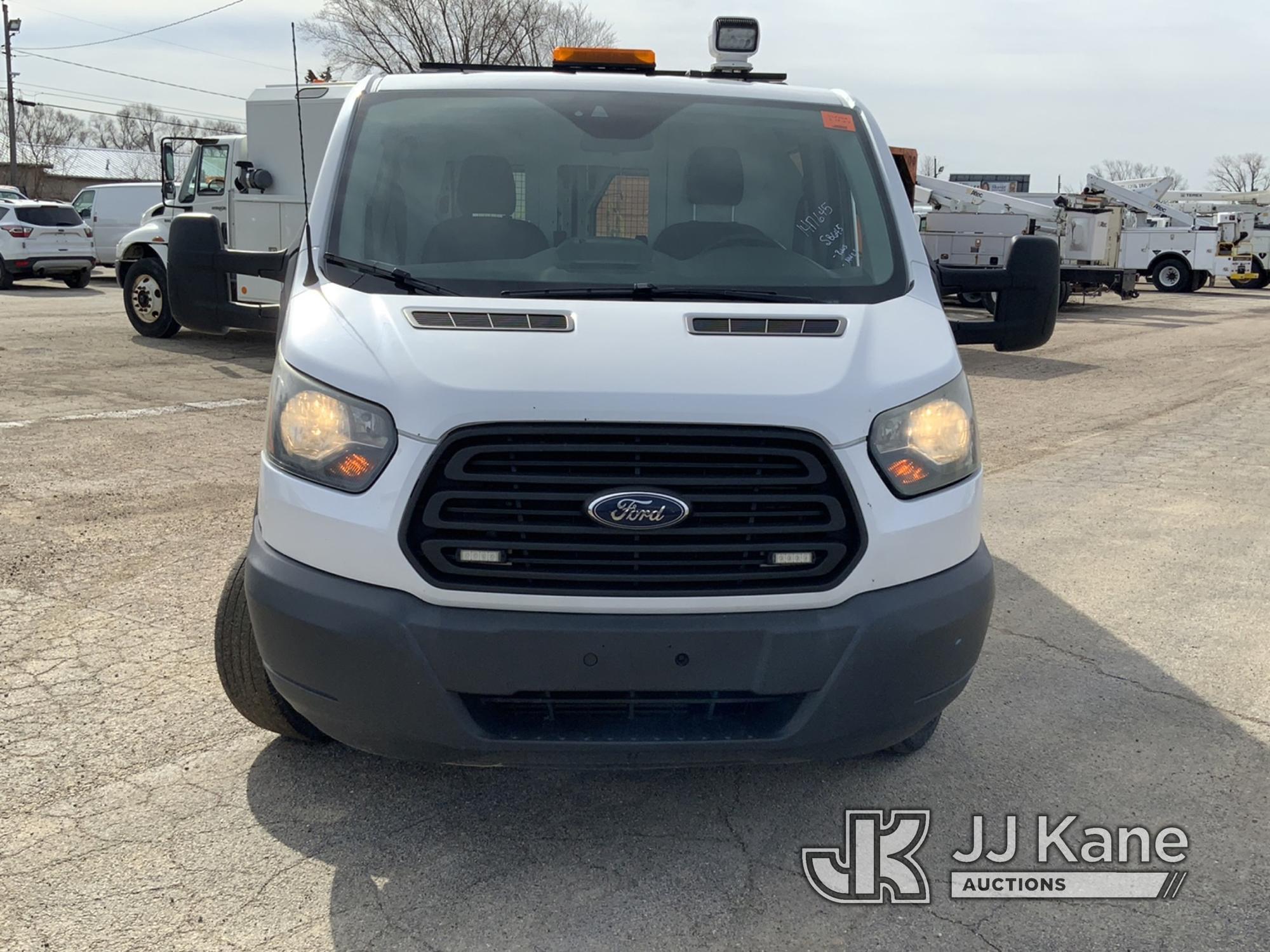 (South Beloit, IL) 2015 Ford Transit 350 Cargo Van Runs & Moves