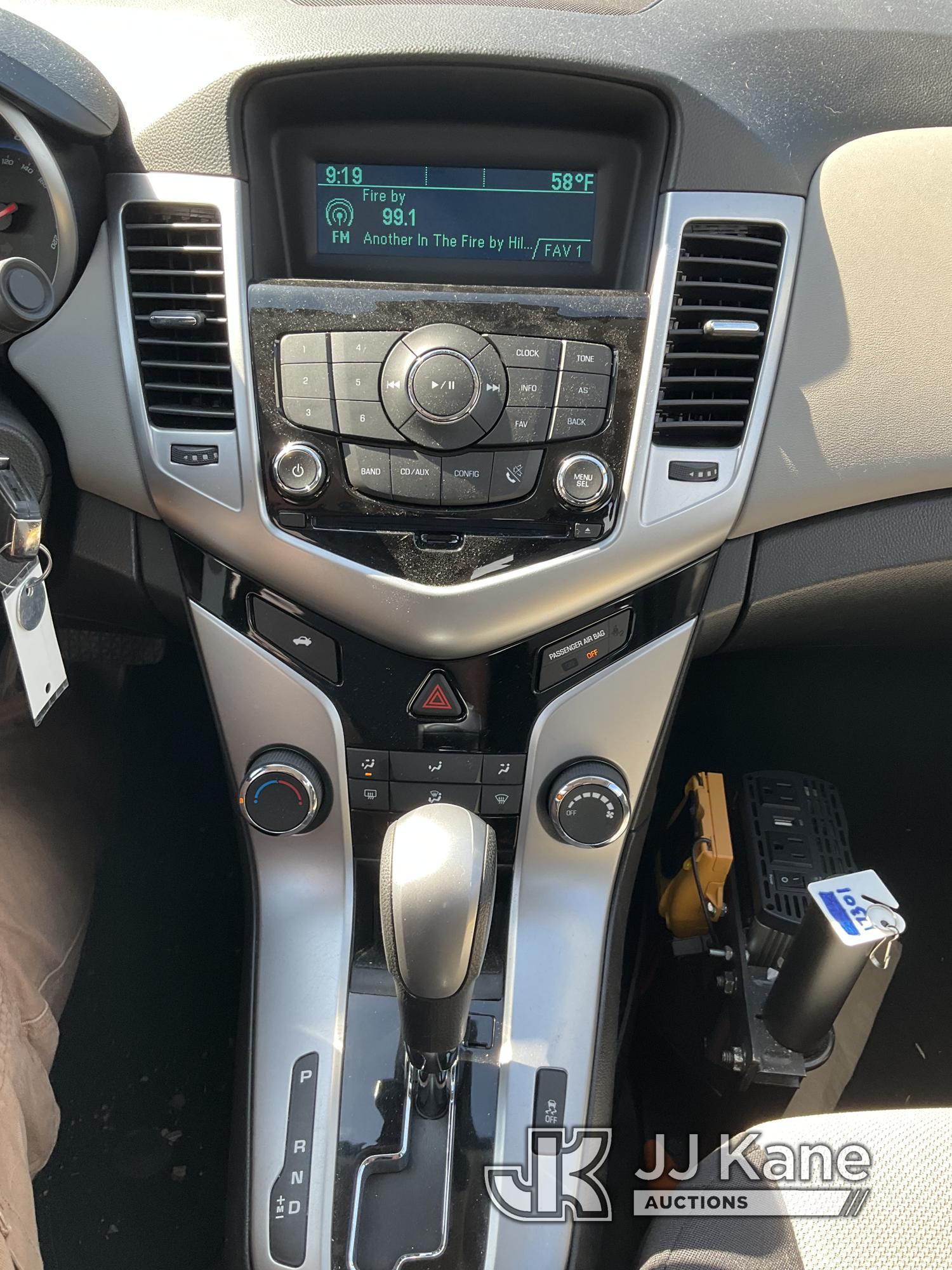 (Hawk Point, MO) 2015 Chevrolet Cruze 4-Door Sedan Runs & Moves