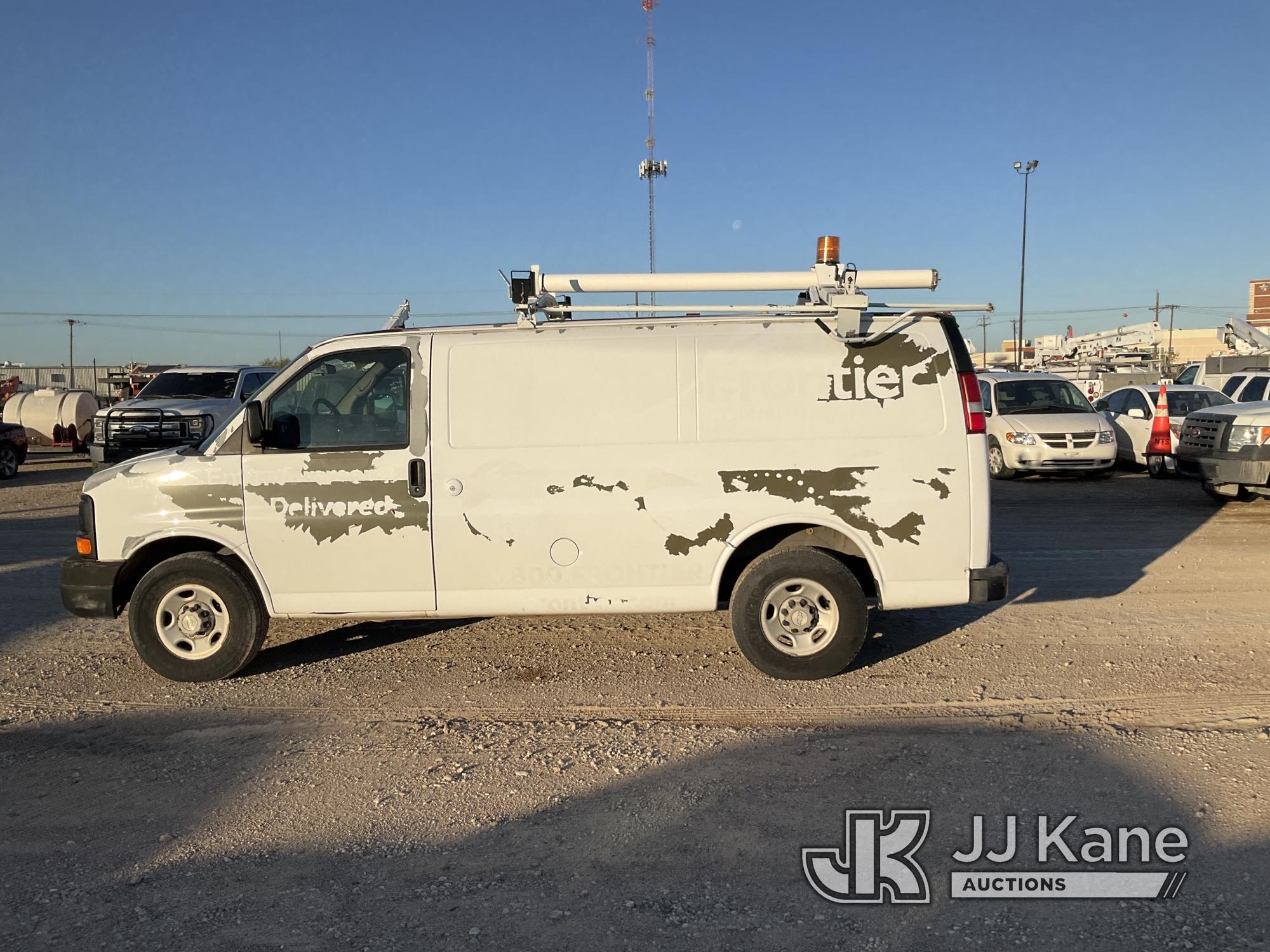 (Waxahachie, TX) 2007 Chevrolet Express G2500 Cargo Van Runs & Moves, Jump to Start,