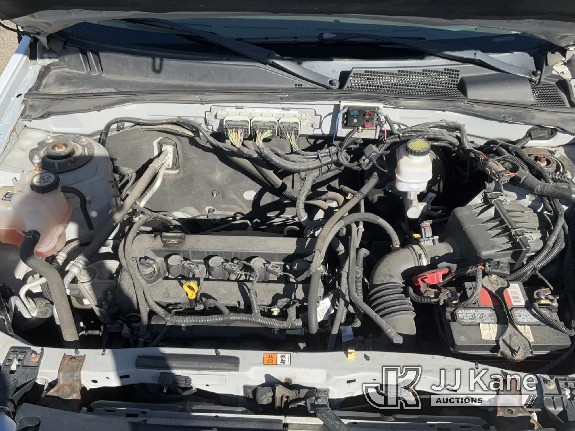 (South Beloit, IL) 2012 Ford Escape 4x4 4-Door Sport Utility Vehicle Runs, Moves, Rust Damage