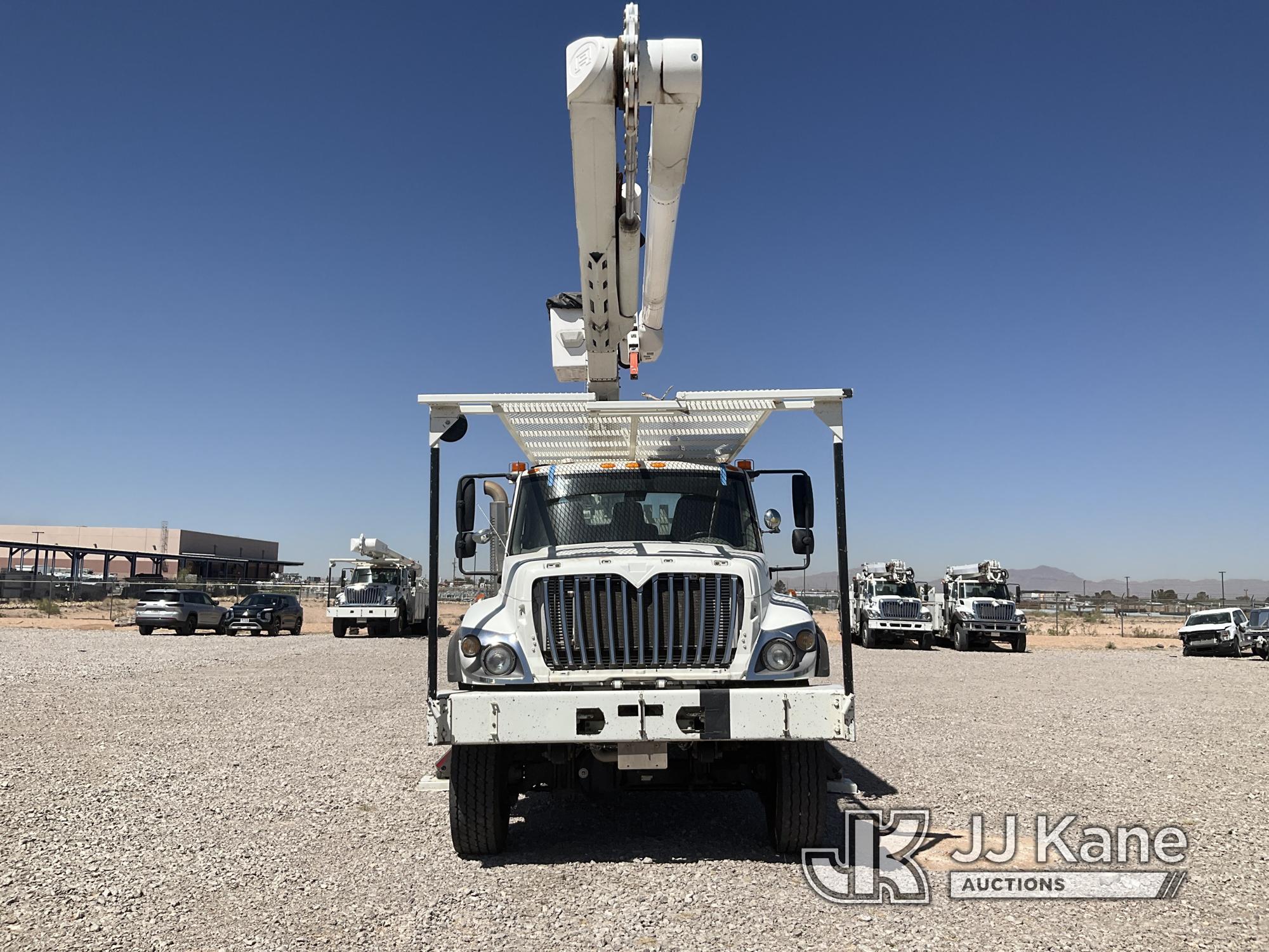 (El Paso, TX) Altec AM55E-MH, Over-Center Material Handling Bucket Truck rear mounted on 2009 Intern