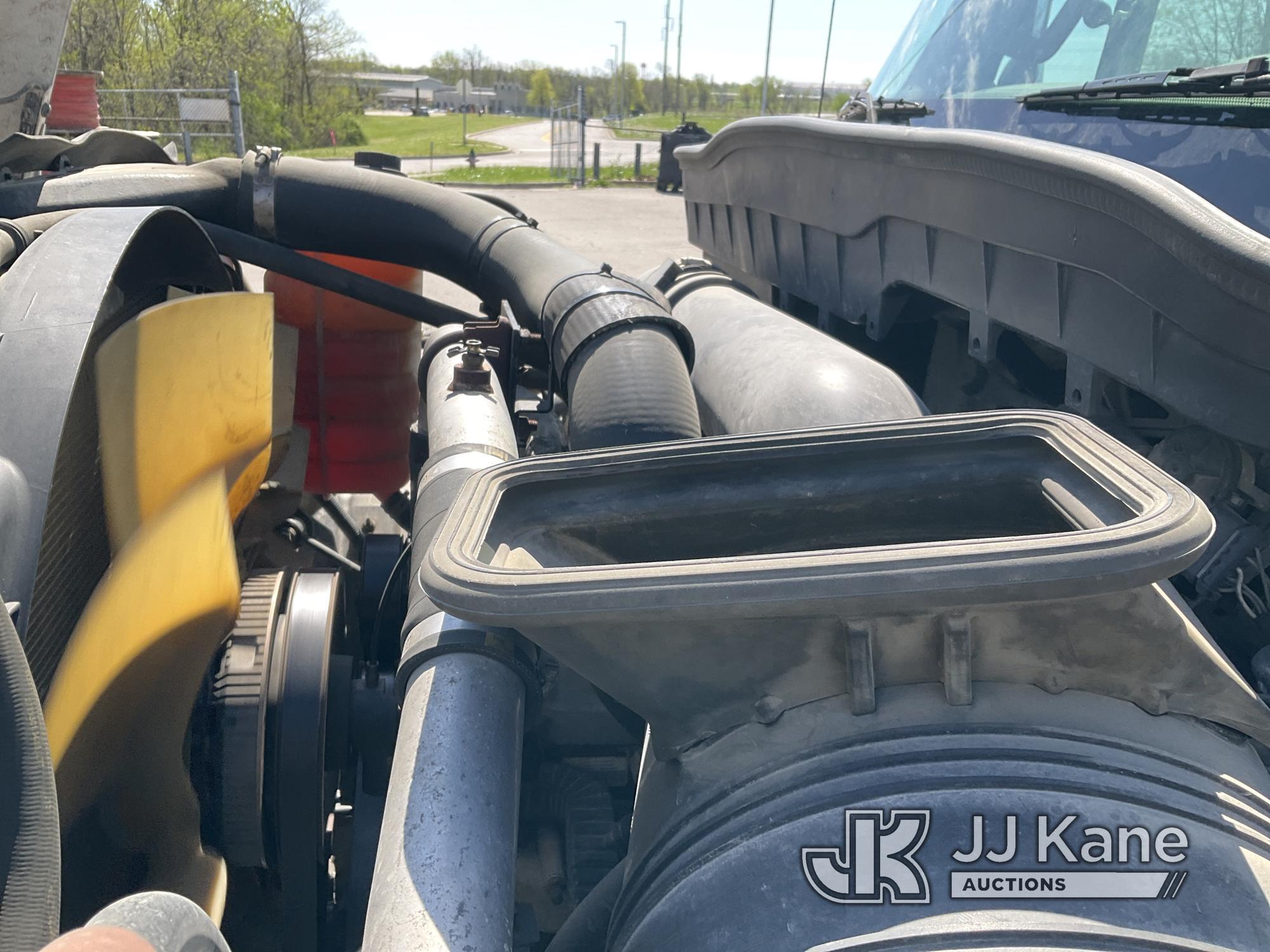 (Kansas City, MO) Altec AM55E-MH, Over-Center Material Handling Bucket rear mounted on 2014 Internat