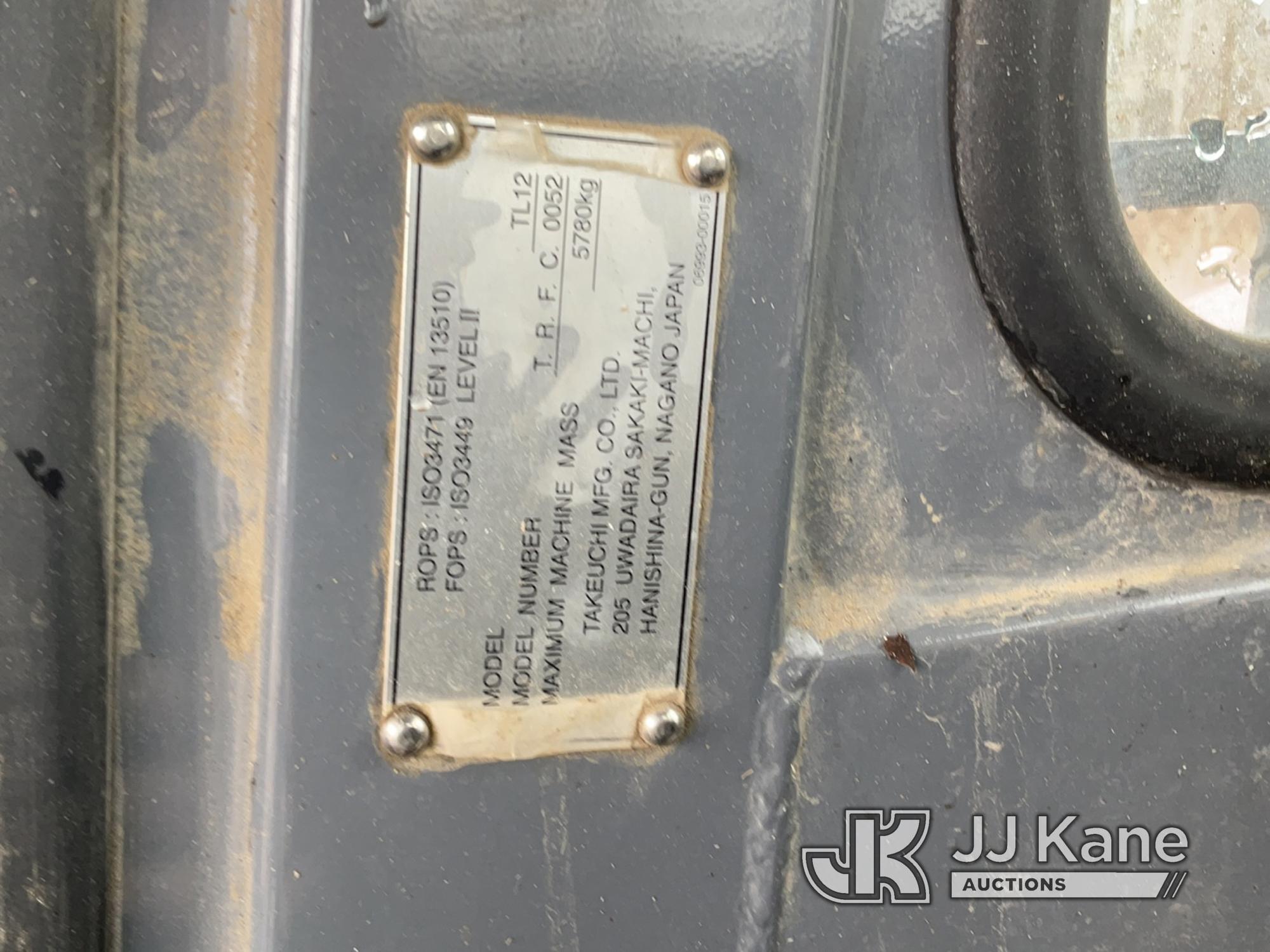(Bagley, MN) 2014 Takeuchi TL12 Tracked Skid Steer Loader, Electrical Co-Op Owned, Garage Kept Runs,