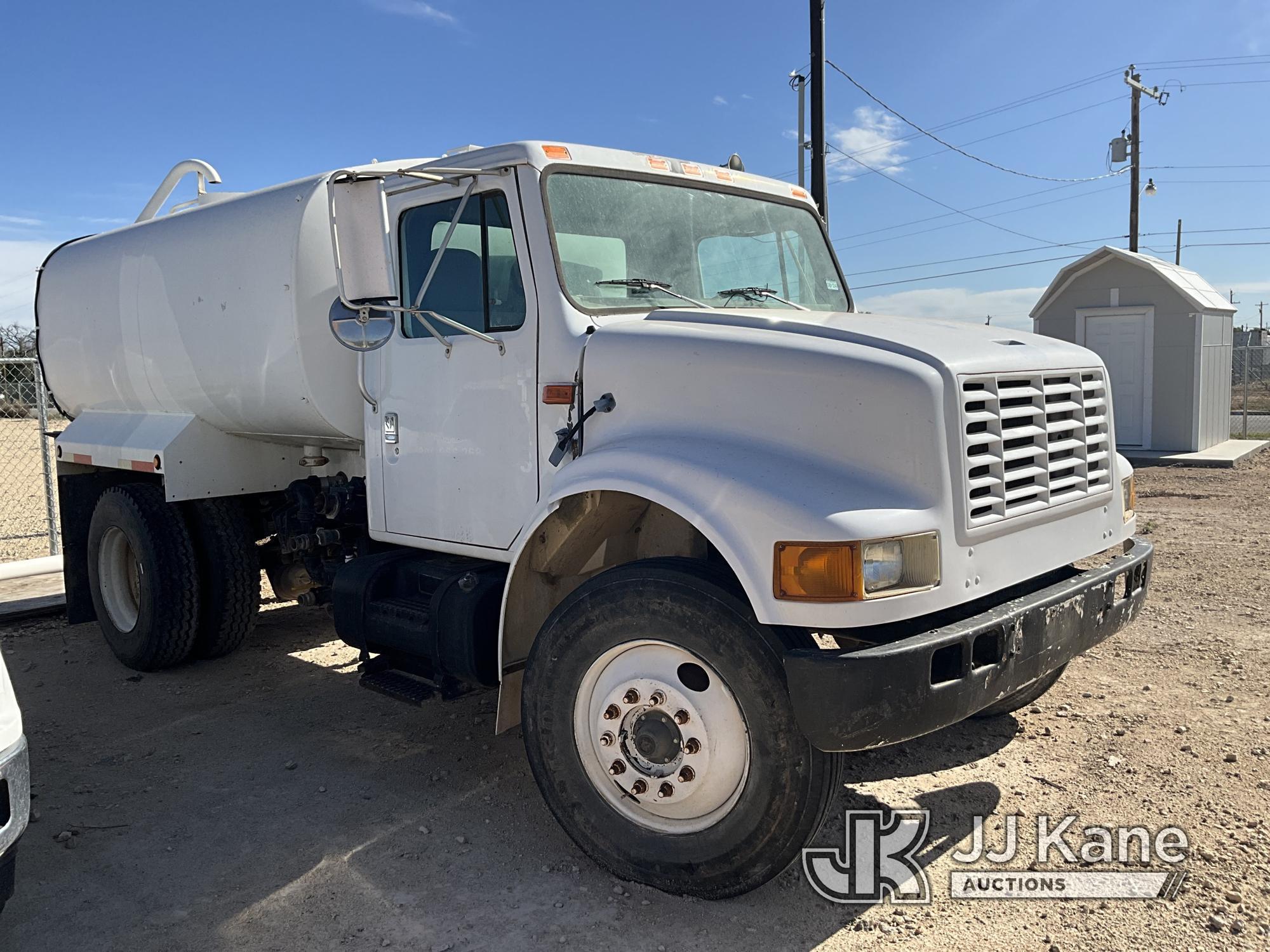 (San Angelo, TX) 1998 International 4900 Water Tank Truck Engine Will Turn And Crank, Not Starting,