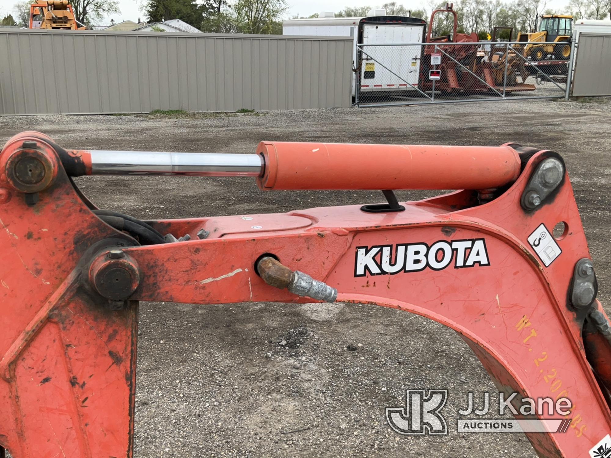 (South Beloit, IL) 2012 Kubota K-008 Mini Hydraulic Excavator Runs, Moves, Operates