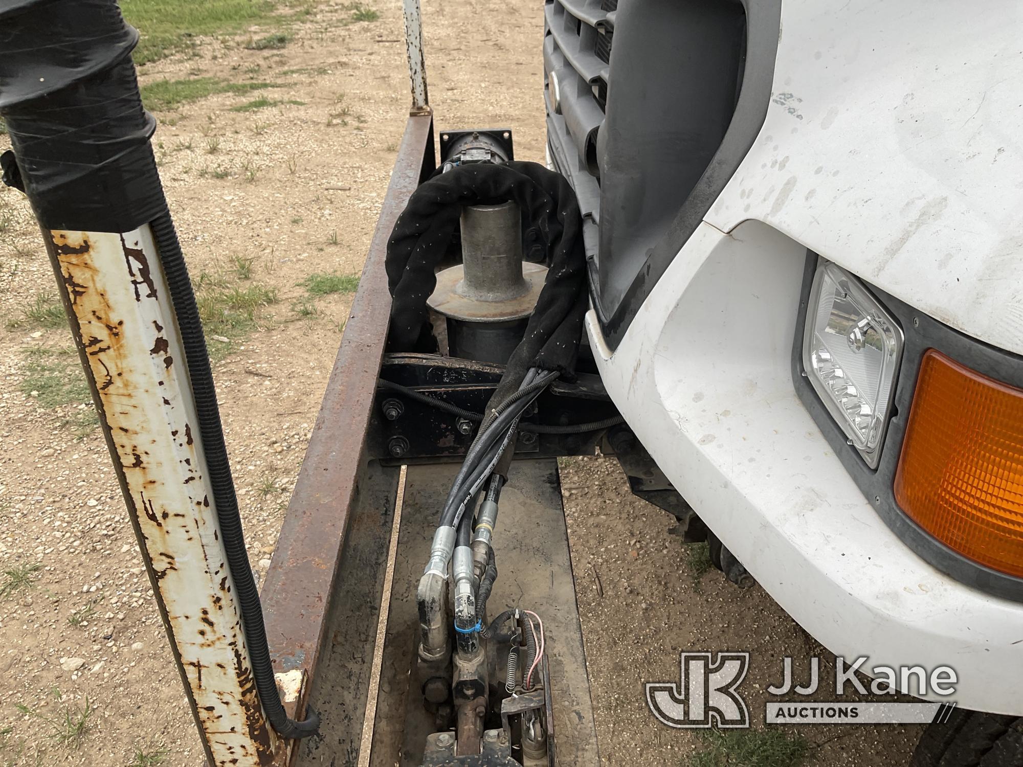 (San Antonio, TX) HiRanger 5FC-55, Bucket mounted behind cab on 2002 Ford F750 Utility Truck Runs, M