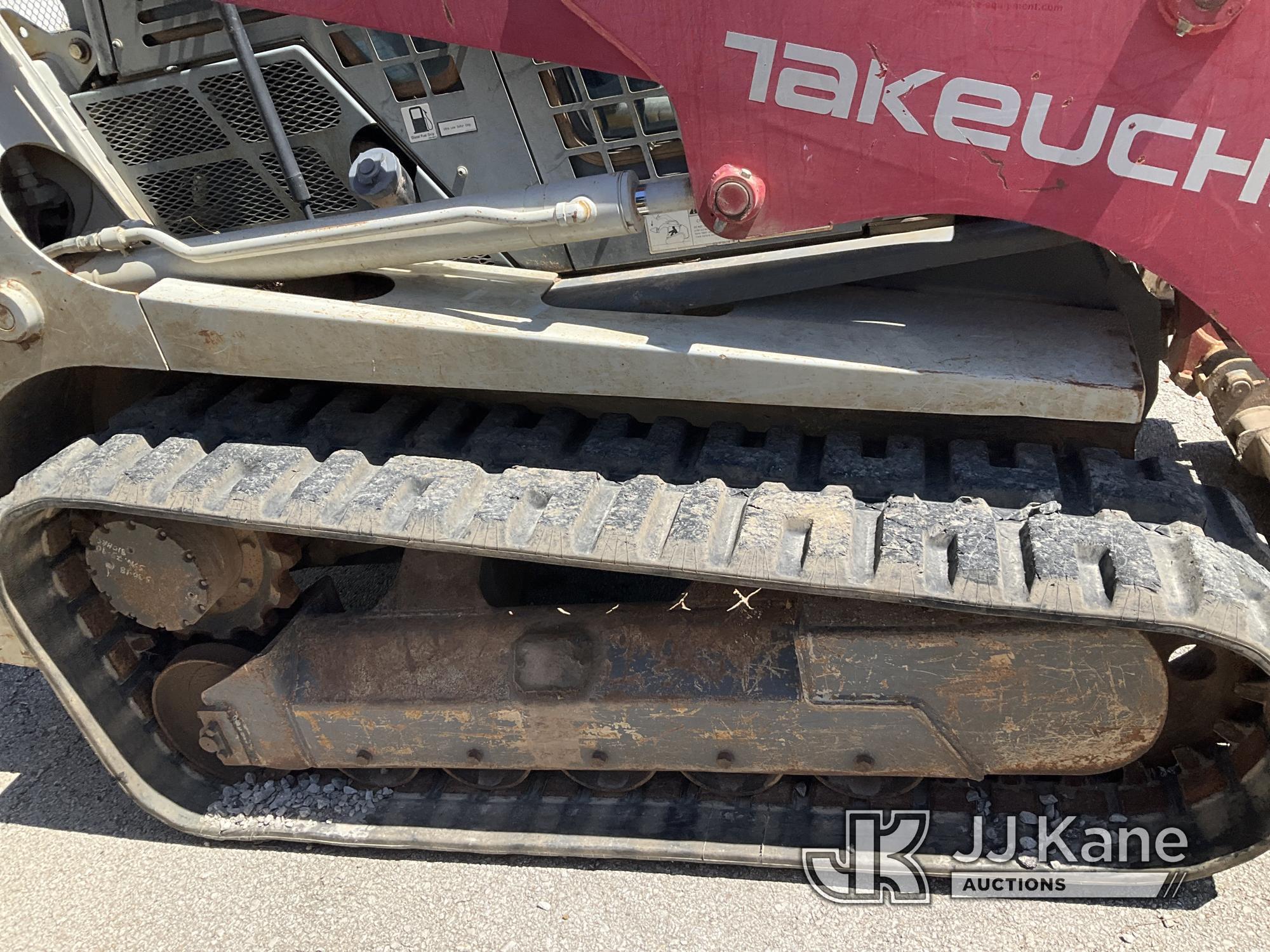 (Kansas City, MO) 2013 Takeuchi TL12 Crawler Skid Steer Loader Not Running, Condition Unknown, Has E