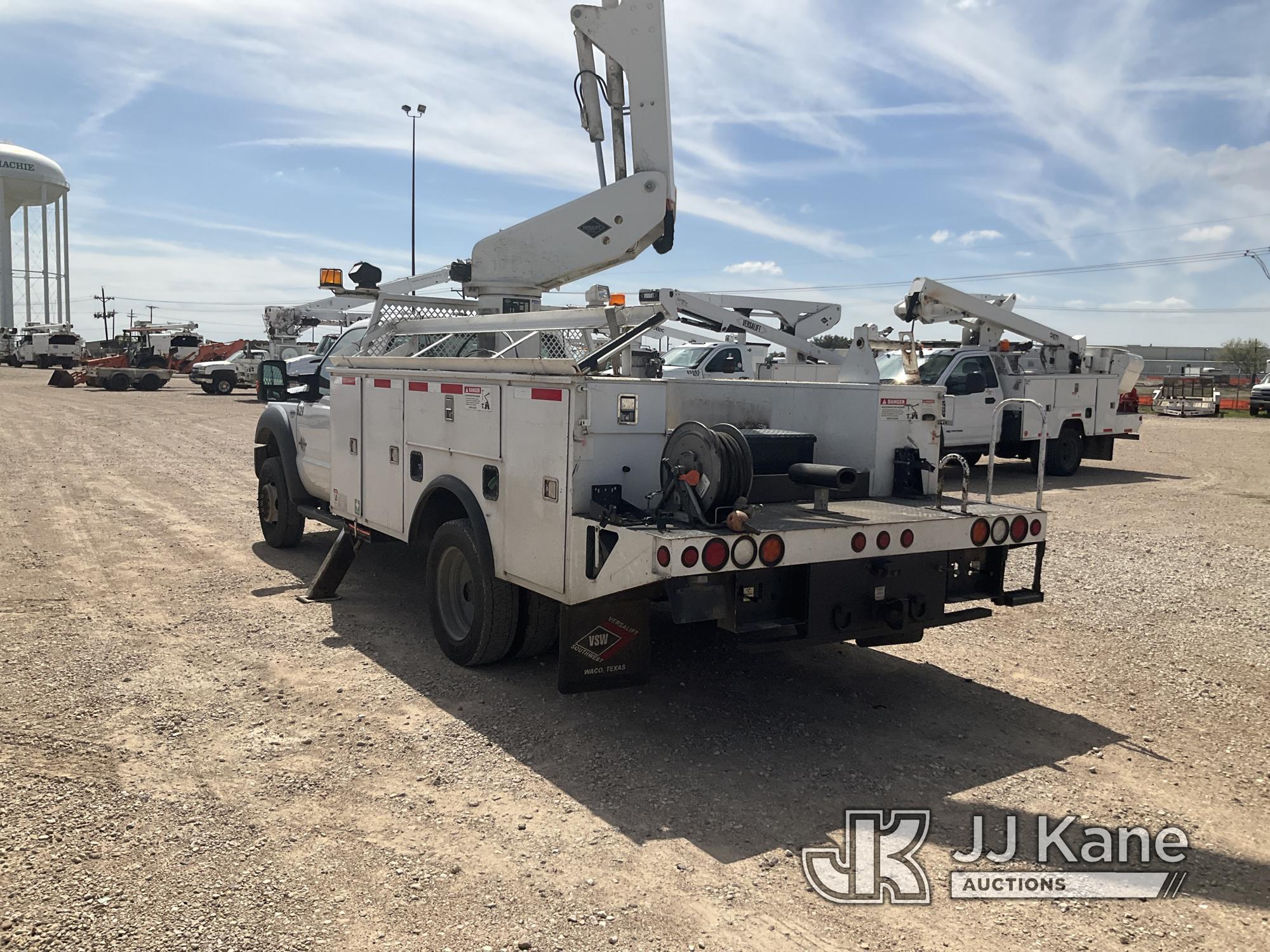 (Waxahachie, TX) Versalift VST-40I, Articulating & Telescopic Material Handling Bucket Truck mounted