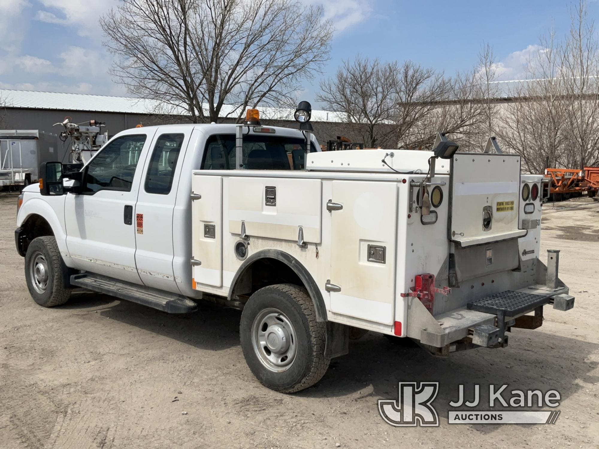 (Des Moines, IA) 2012 Ford F350 4x4 Extended-Cab Service Truck Runs & Moves