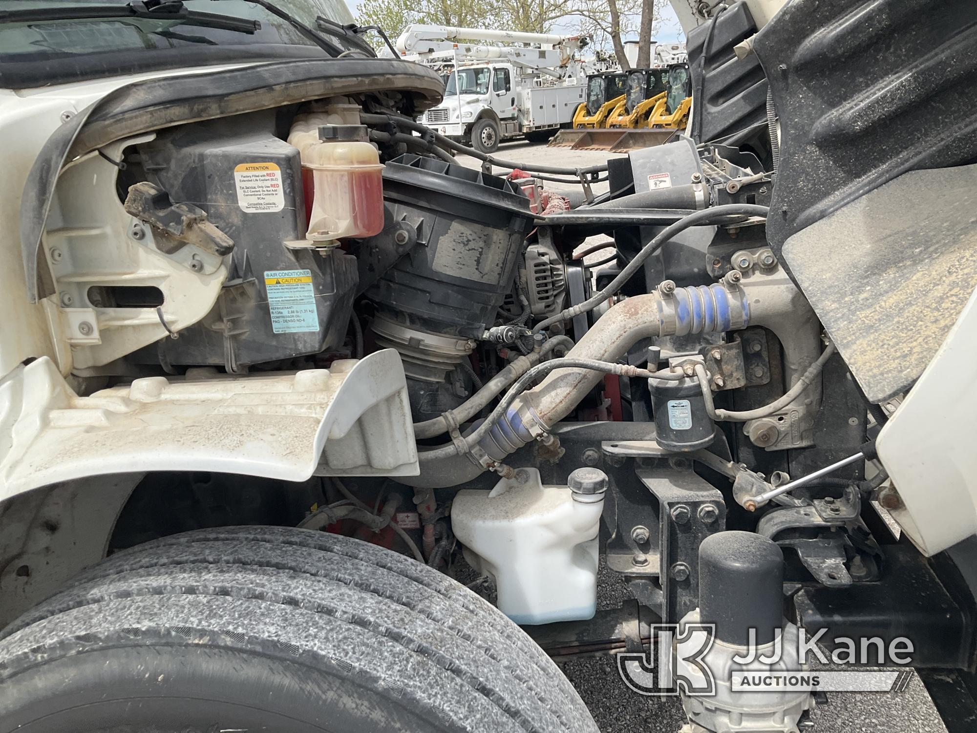 (Kansas City, MO) Altec DC47-TR, Digger Derrick rear mounted on 2014 Freightliner M2 106 Utility Tru