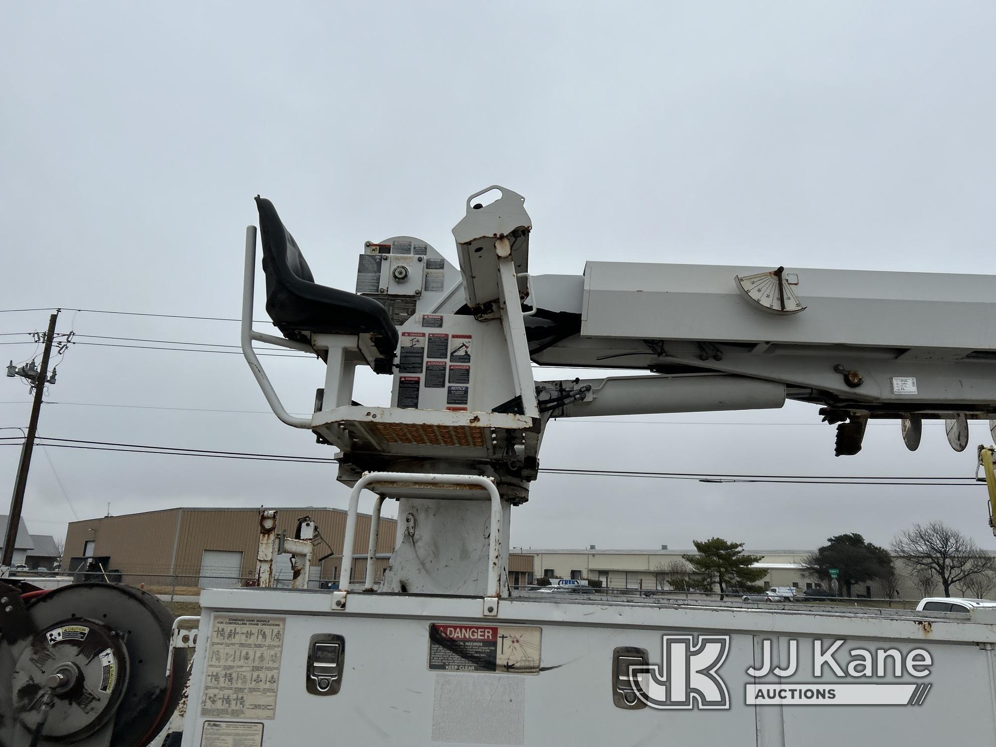 (Waxahachie, TX) Altec DM47B-TR, Digger Derrick rear mounted on 2013 International 4300 Utility Truc