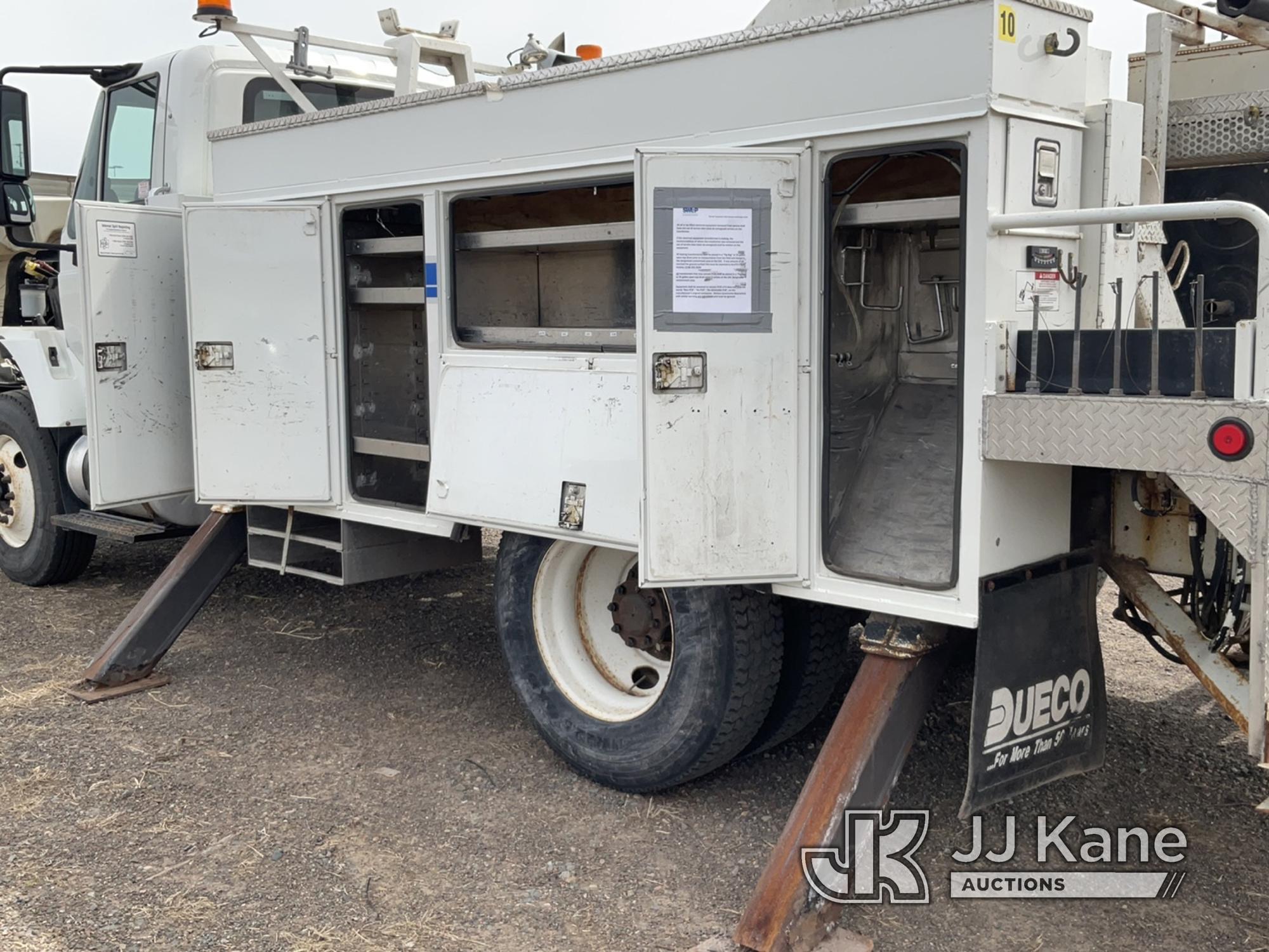 (Duluth, MN) Terex HiRanger HR46-M, Material Handling Bucket Truck rear mounted on 2012 Internationa